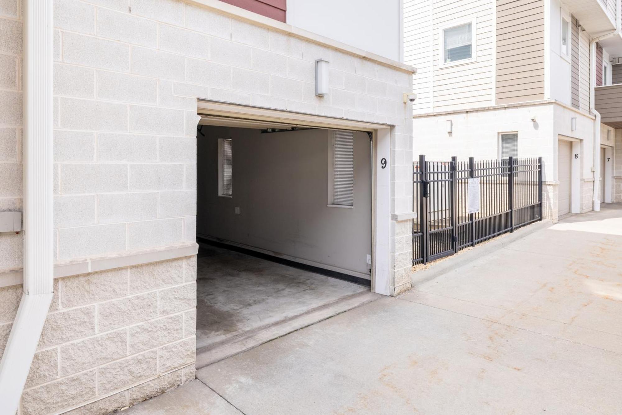Luxury Downtown Townhome Private Garage Unit 9 Cleveland Luaran gambar